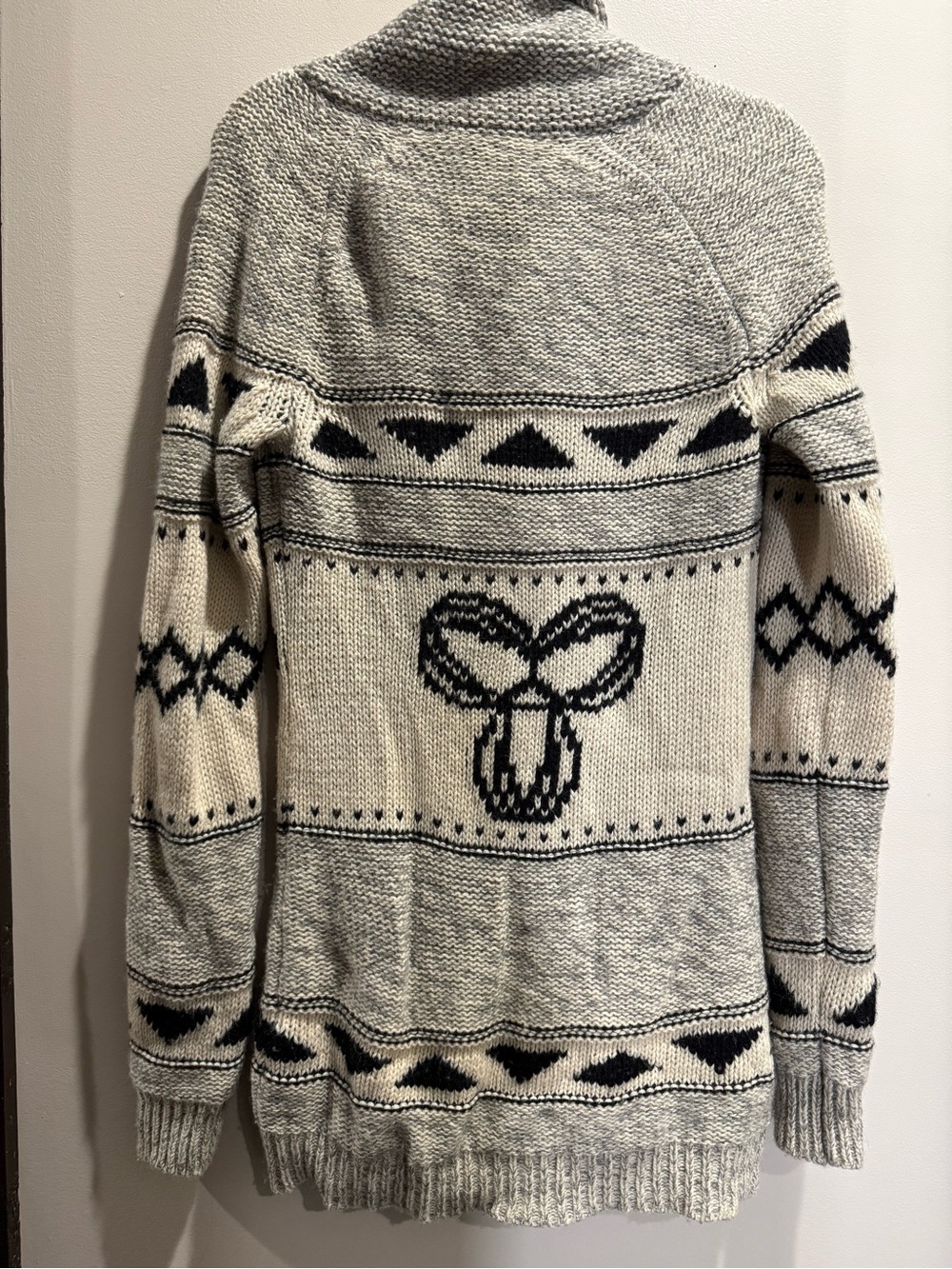 TNA Chunky Knit Sweater in Beige & Black Medium Lambswool - Picture 6 of 9